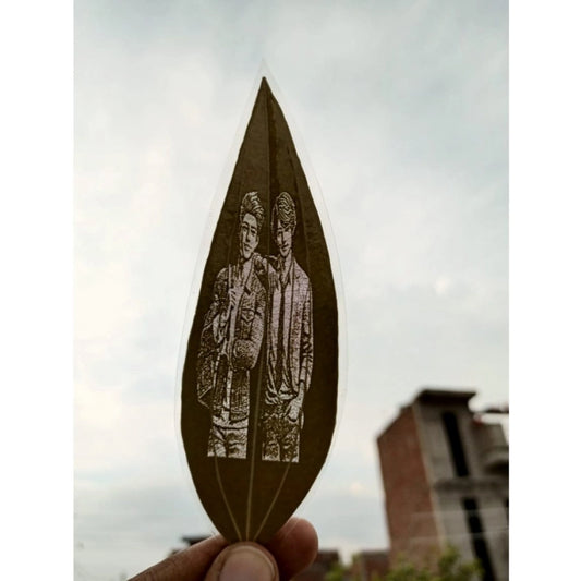 Generic Custom Portrait on Natural Leaf – Friendship
